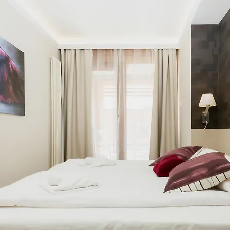 Stunning 2 Bedroom Apartment & Motlawa River View In Gdansk By Noclegi Renters Zewnętrze zdjęcie