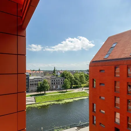 Stunning 2 Bedroom Apartment & Motlawa River View In Gdansk By Noclegi Renters Zewnętrze zdjęcie